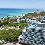Luxury 1Br Condo-Amazing Oceanviews Prime Location Close To Beach
