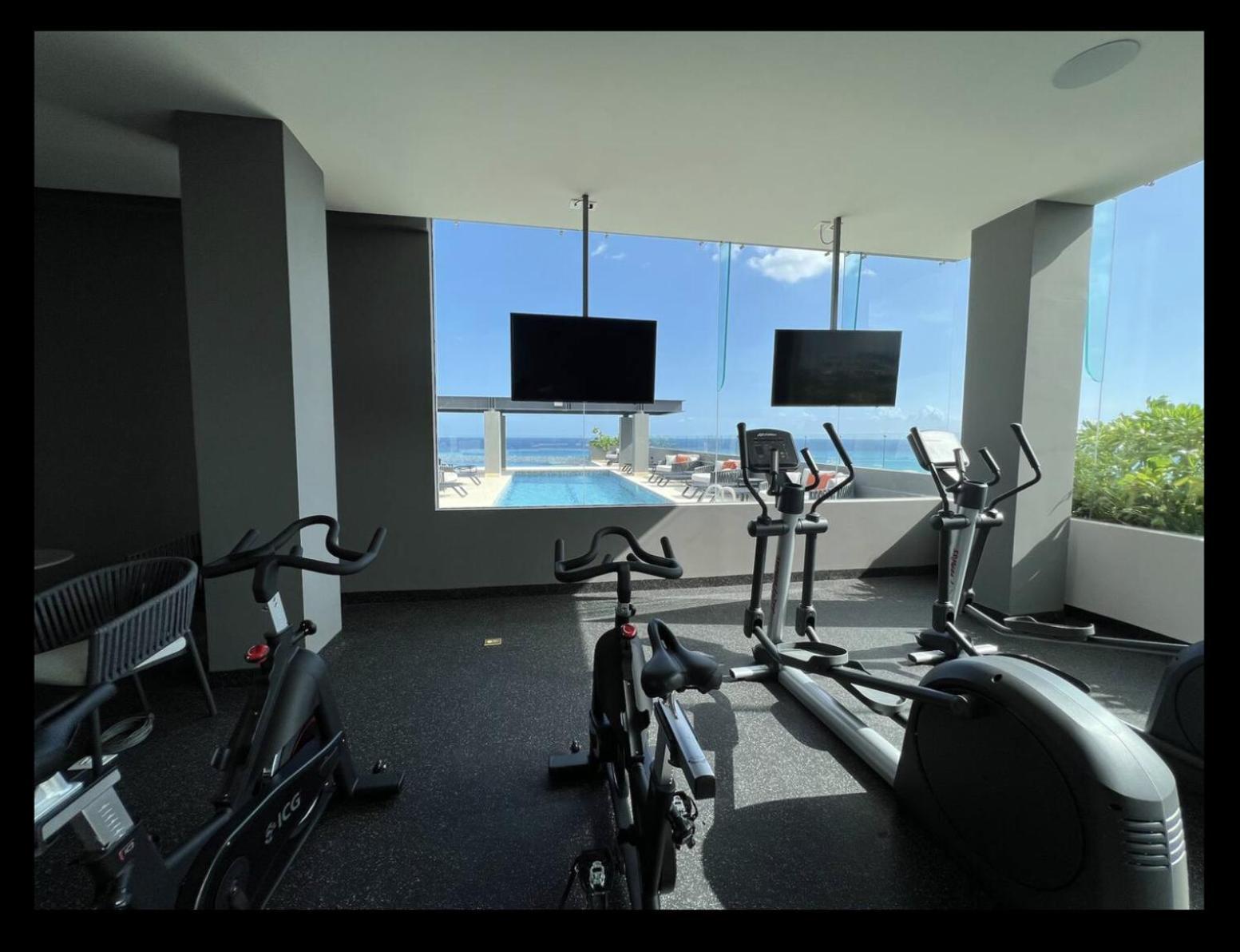Luxury 1br Condo-amazing Oceanviews Prime Location Close To Apartamento